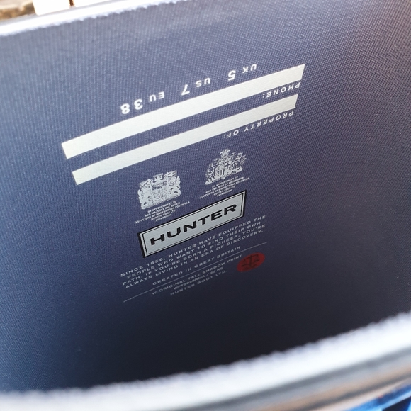 Hunter Wm's Original Tall Wellington Shadow Print Rainboots Grey, Bucket Blue  7 - Picture 9 of 16